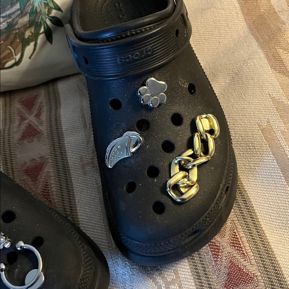 Crocs - Picture 3 of 4
